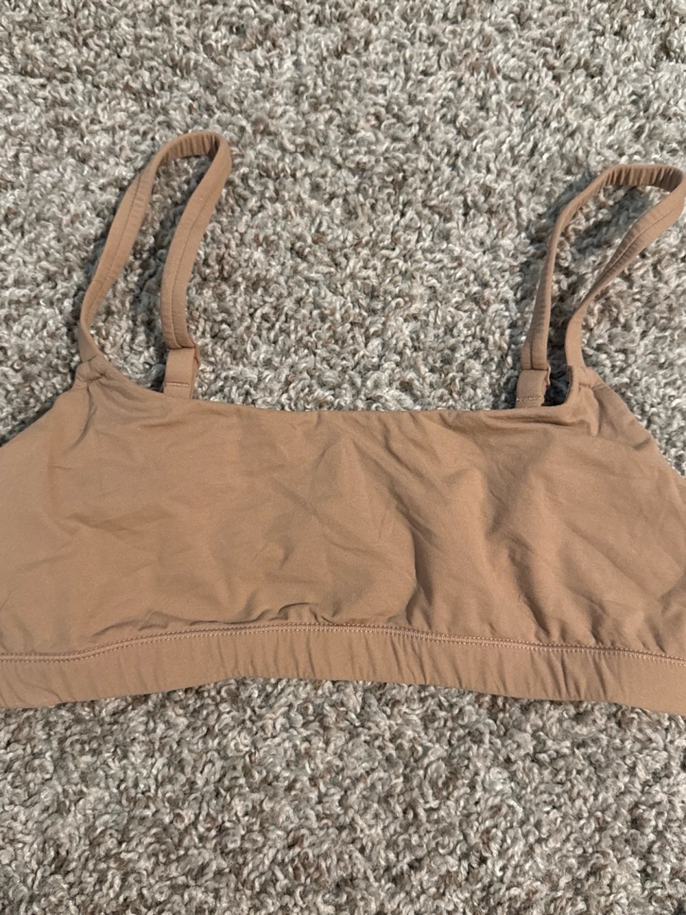 SKIMS Tan Seamless Bralette - Lightweight Stretch Crop